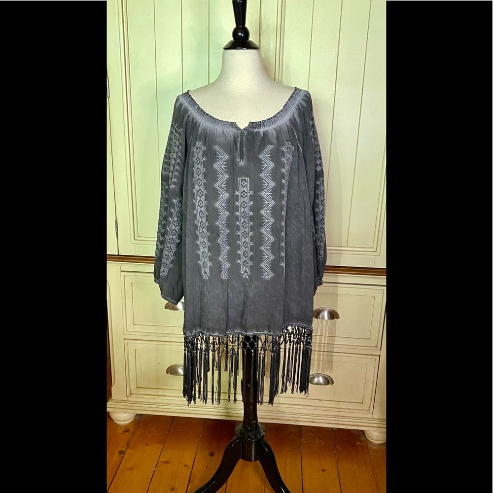 🌟Freeway Boho Embroidered Fringed Top🌟